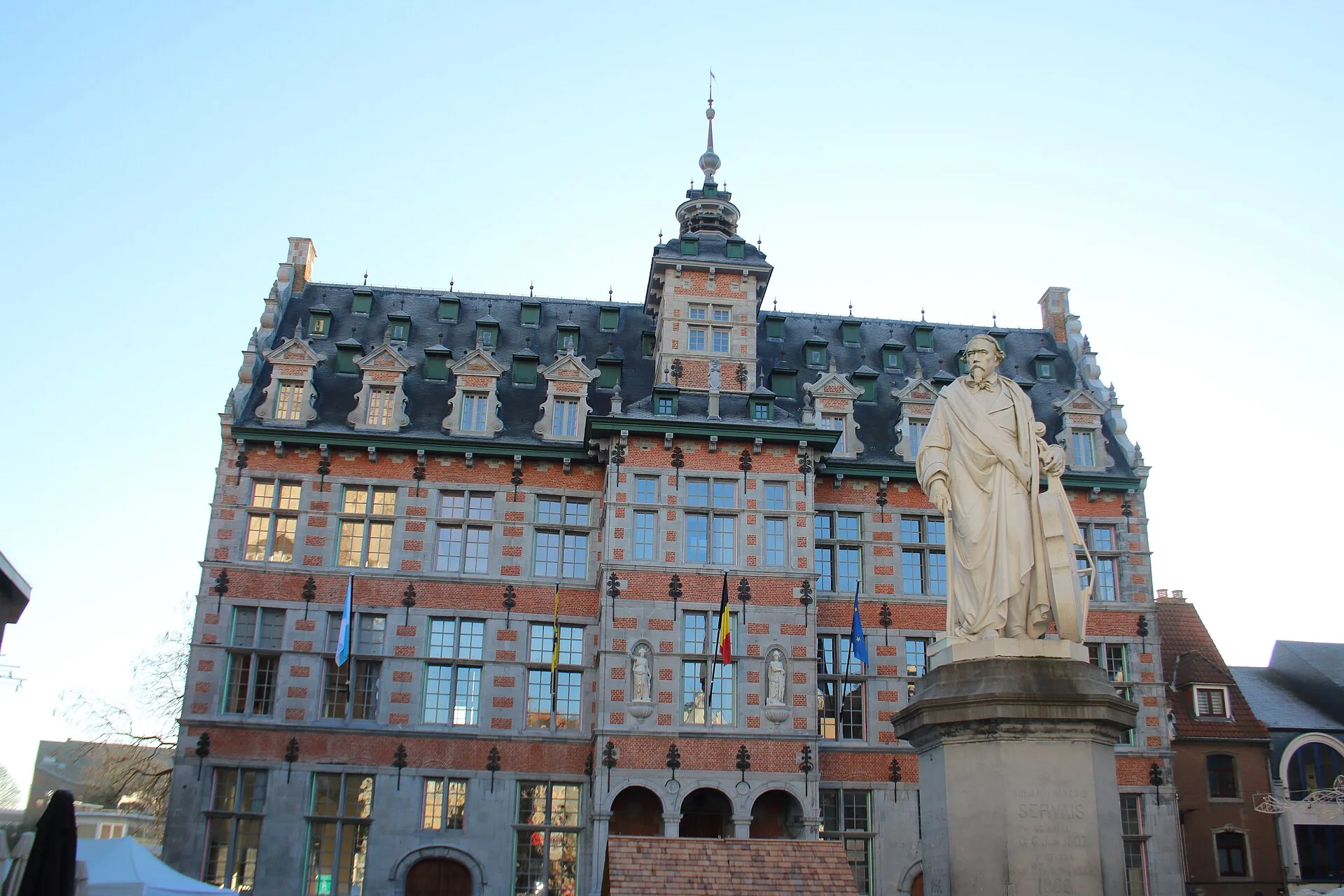 Halle - Stadhuis van Halle